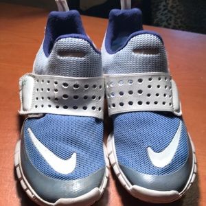 Nike free Jana wms white/blue hook/loop close shoe